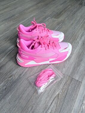 Puma sneakers